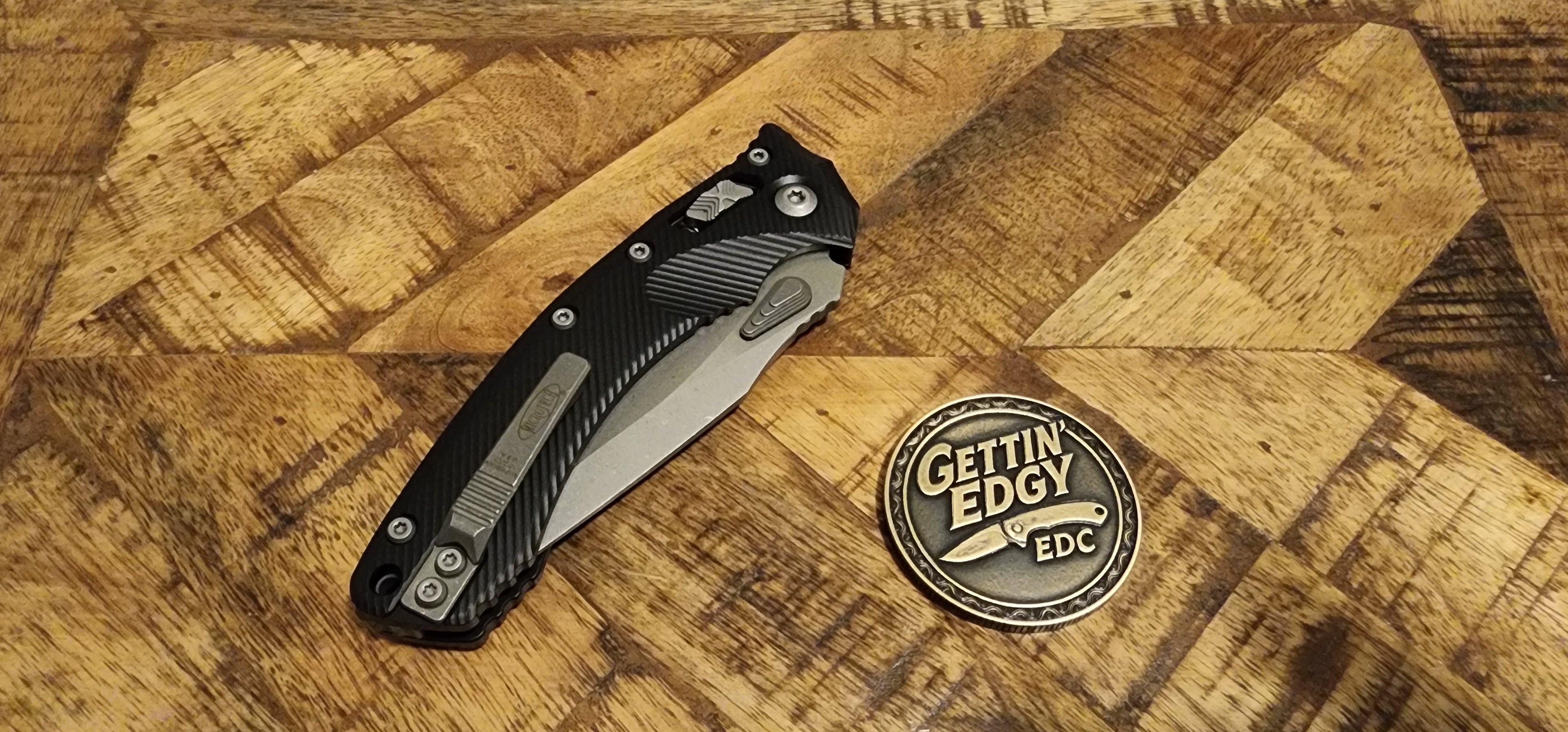 Microtech Amphibian RAM-LOK S/E Black Fluted Aluminum Apocalyptic Standard 137RL-10APFL - New